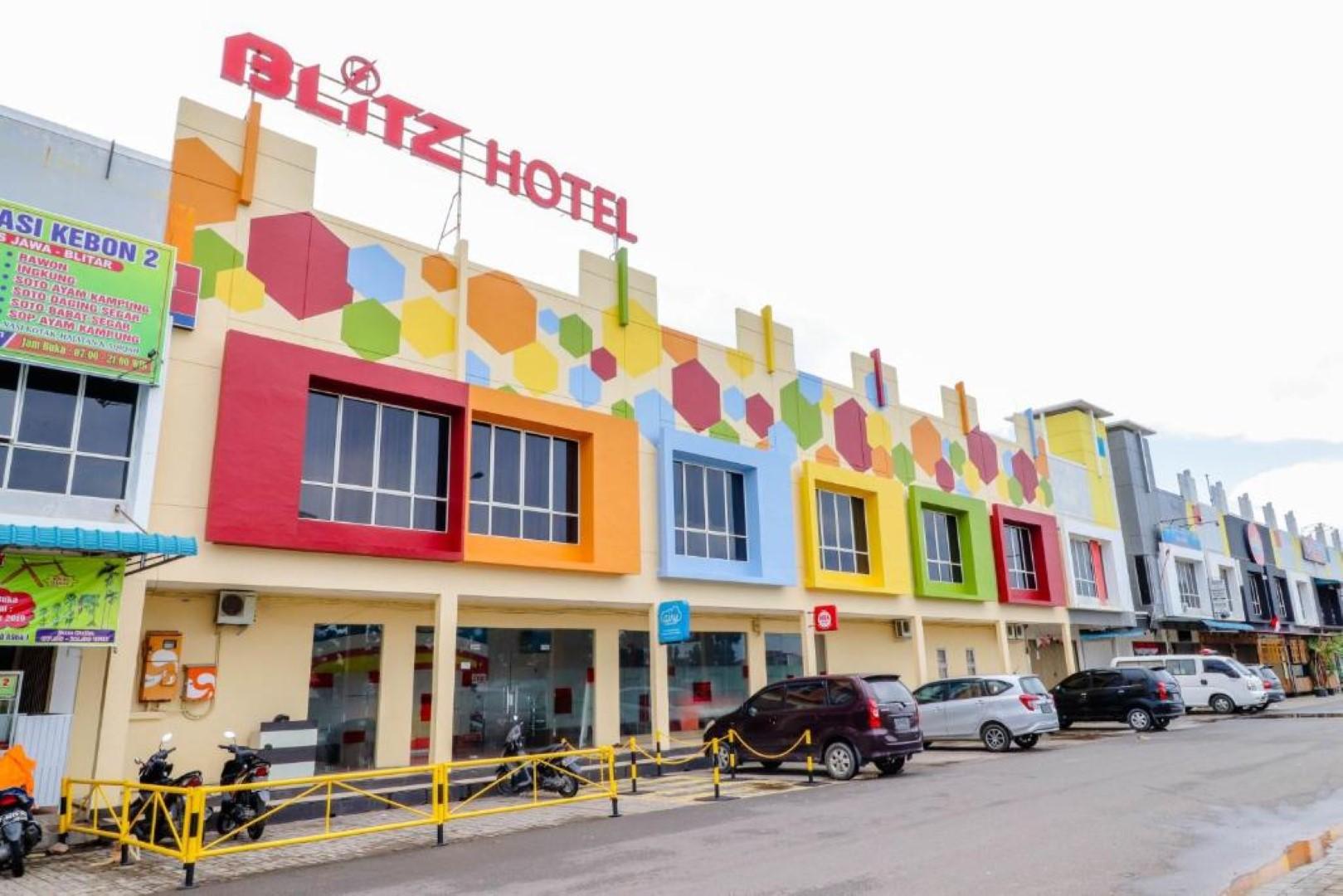 Hotel Blitz Batam Esterno foto